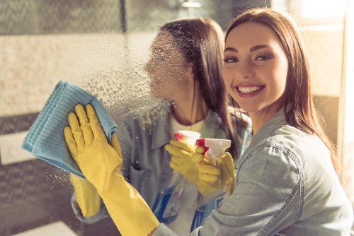 Transparent deep cleaning quote process with property assessment